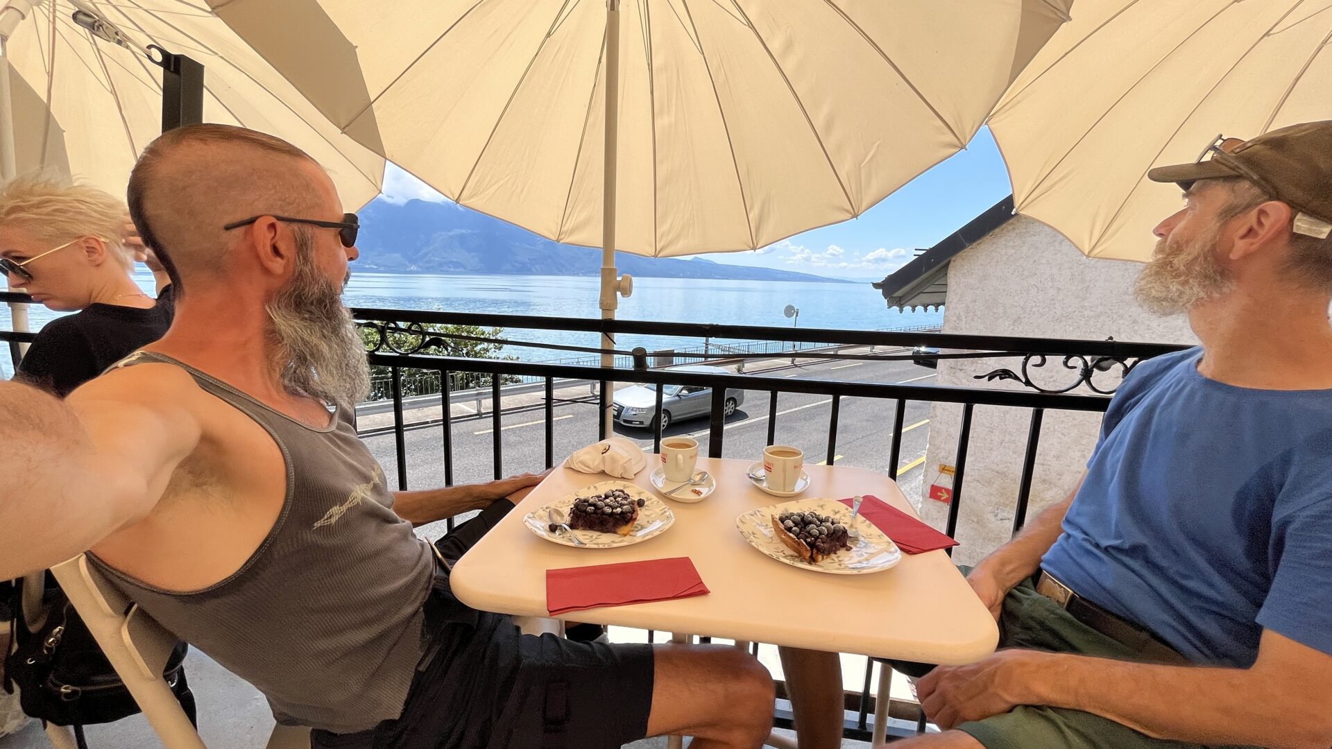 Hayek & um Wein weinen